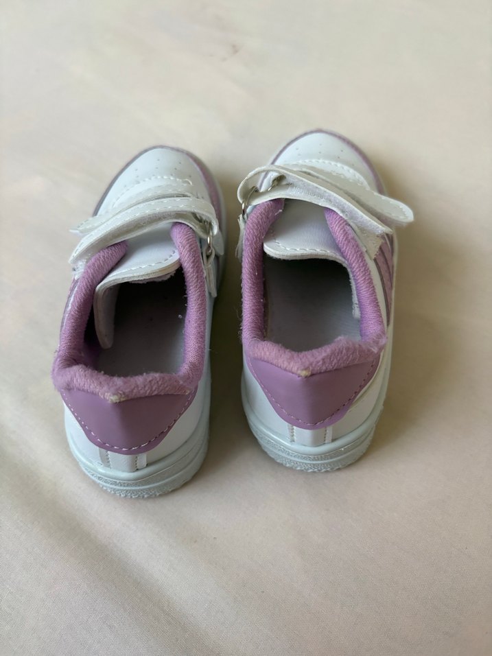Kız Çocuk Mor Cırt Cırtlı Spor Ayakkabı - Görsel 3