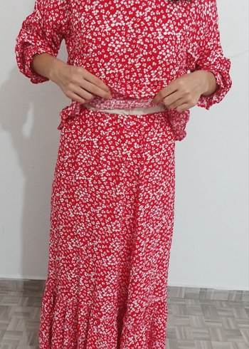 Dantel Detaylı Uzun kırmızı Desenli Elbise - Görsel 3