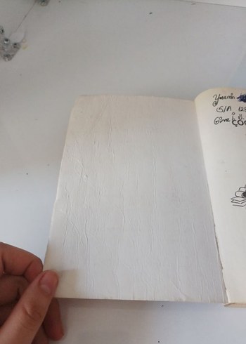 Çocuk Kalbi ve Gizemli Okul Romanı - Görsel 3