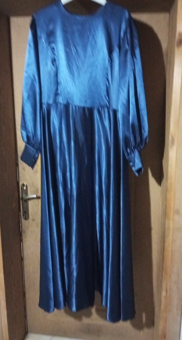 Uzun, parlak mavi, saten elbise - Görsel 2