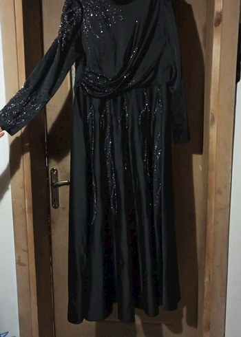 Siyah saten Uzun 
 Abiye Elbise 
 birkaç kez giyildi - Görsel 4