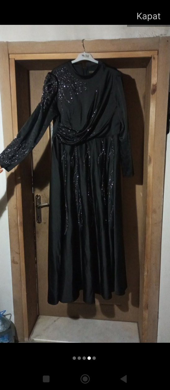 Siyah saten Uzun 
 Abiye Elbise 
 birkaç kez giyildi - Görsel 4