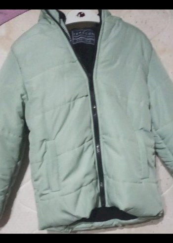 erkek çocuk montu eni 40cm.uzunlugu 50cm dir. - Görsel 2