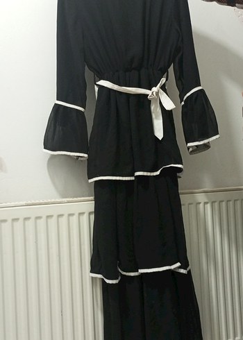 Uzun Siyah Fırfırlı Ofis Elbisesi - Görsel 3