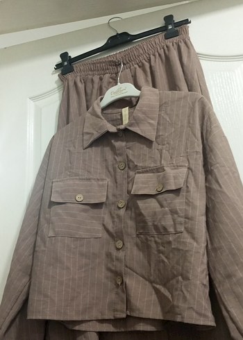 Düğmeli Keten Mini Kahverengi Takım - Görsel 4