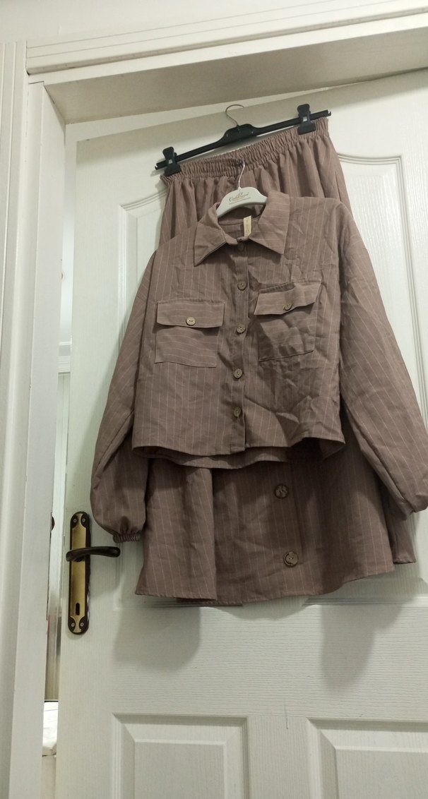 Düğmeli Keten Mini Kahverengi Takım - Görsel 3