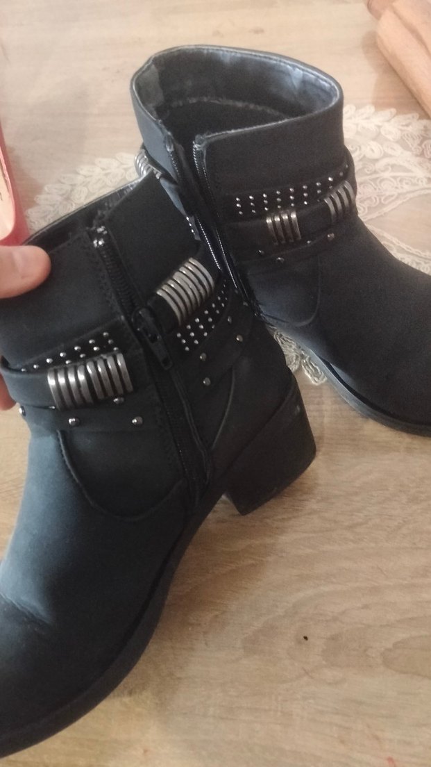 Siyah Deri Gotik Tokalı Kadın Bot - Görsel 2