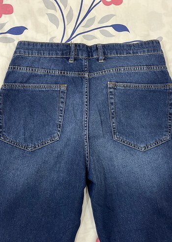 Kadın Mavi Koyu Renk Düğmeli Kot Şort - Görsel 4