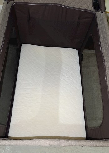 Kahverengi ve Gri Oyun Parkı Yatağı - Görsel 4