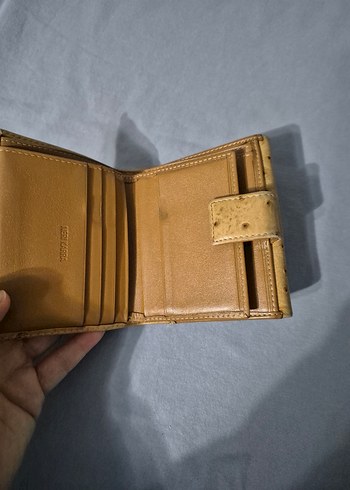 Bej Deri Kadın Cüzdanı Tokalı tavuskuşu derisidir - Görsel 3