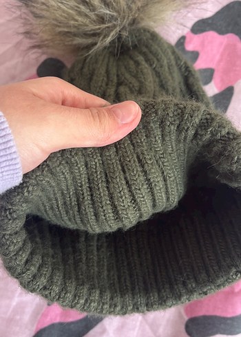 Kadın Örgü haki yeşil Ponponlu Bere - Görsel 4