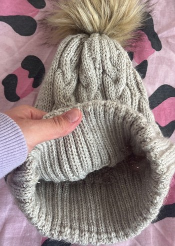 Kadın Bej Örgü Ponponlu Bere - Görsel 3