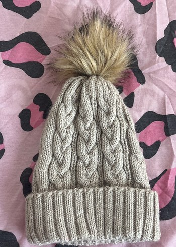 Kadın Bej Örgü Ponponlu Bere - Görsel 2