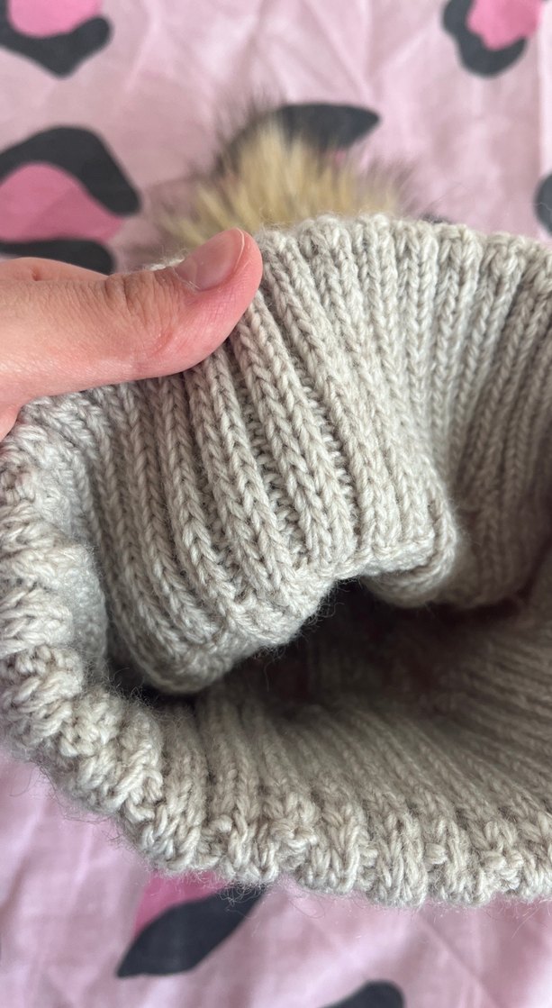 Kadın Bej Örgü Ponponlu Bere - Görsel 4