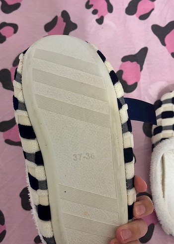 Kadın Renkli Kareli Ev Terliği Fiyonk Detaylı - Görsel 4