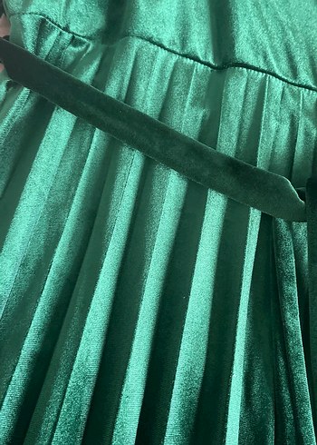 Kadife yeşil uzun tesettür elbise kadın - Görsel 2