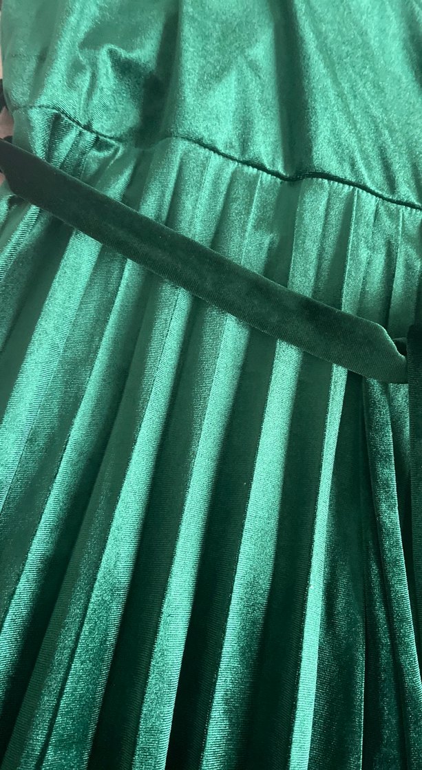 Kadife yeşil uzun tesettür elbise kadın - Görsel 2