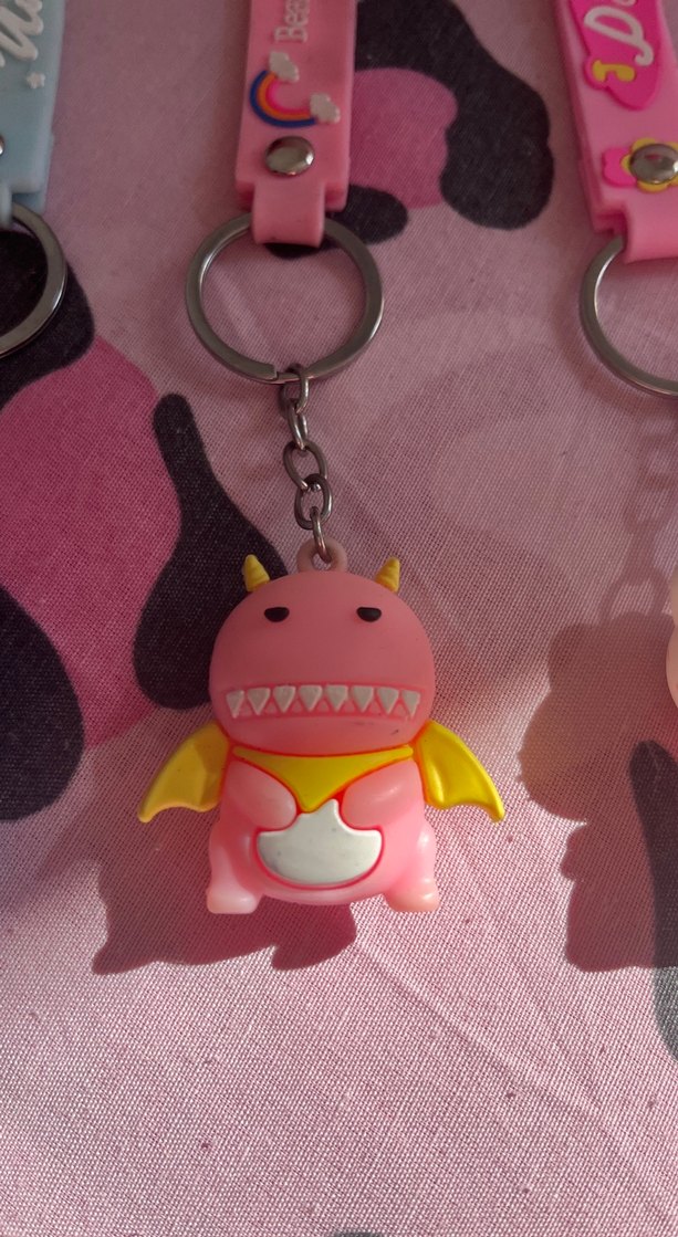 3lü Pembe Kurdeleli Renkli Rock Punk Anahtarlıklar - Görsel 3