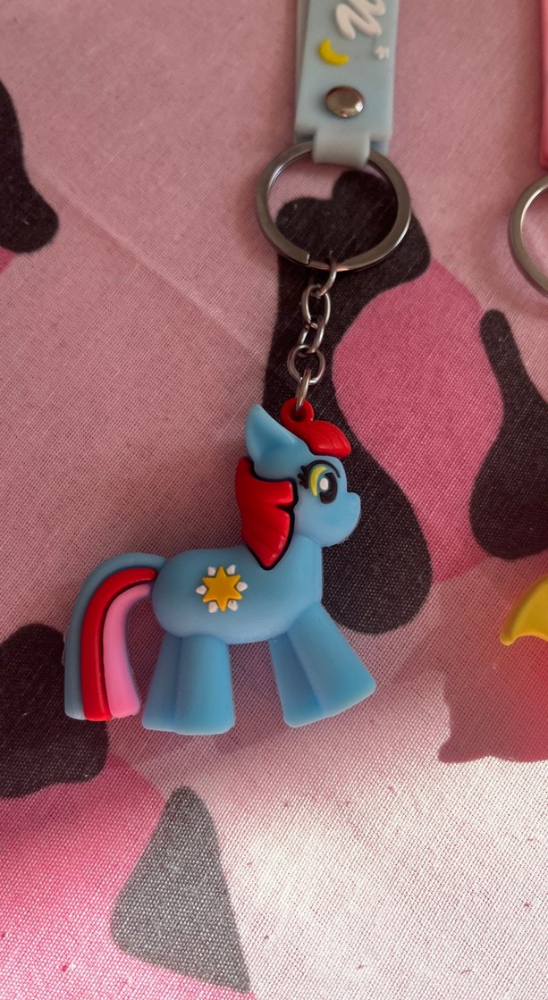 3lü Pembe Kurdeleli Renkli Rock Punk Anahtarlıklar - Görsel 2