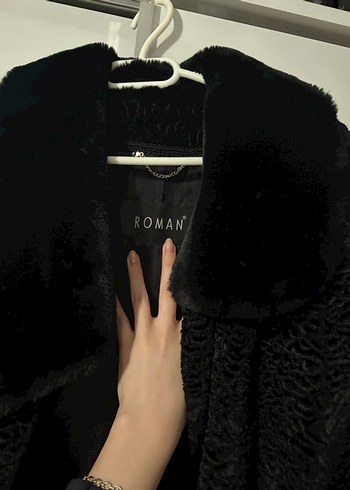 Siyah Uzun Kollu Peluş Kadın Kürk - Görsel 3