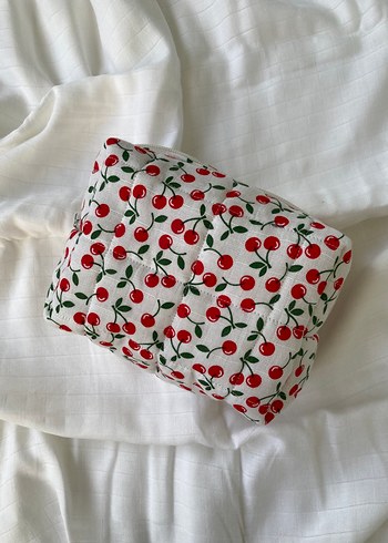 Kiraz desenli makyaj çantası - Görsel 3