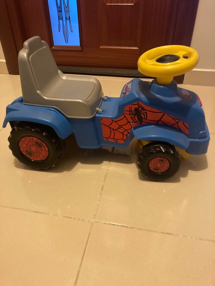 Renkli Mavi Oyuncak Araba - Görsel 2