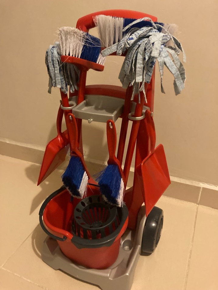 Kırmızı ve Gri mini Temizlik Seti - Görsel 3