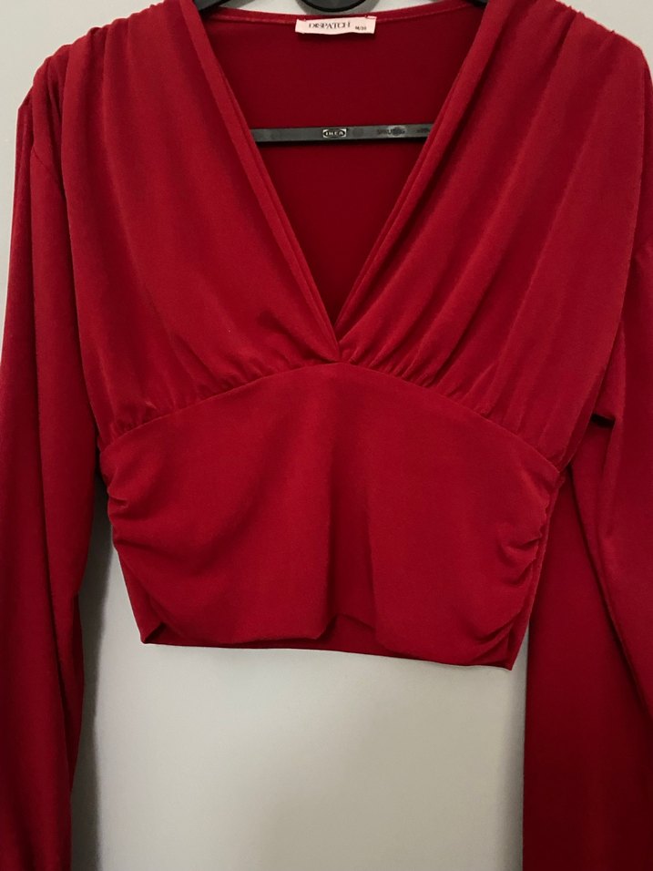 Kırmızı V Yakalı Drapeli Kadın Bluz - Görsel 4