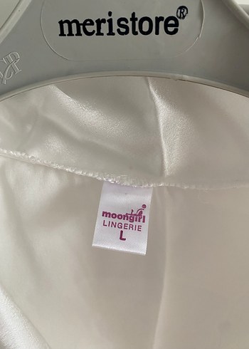 Saten pijama takımı - Görsel 3