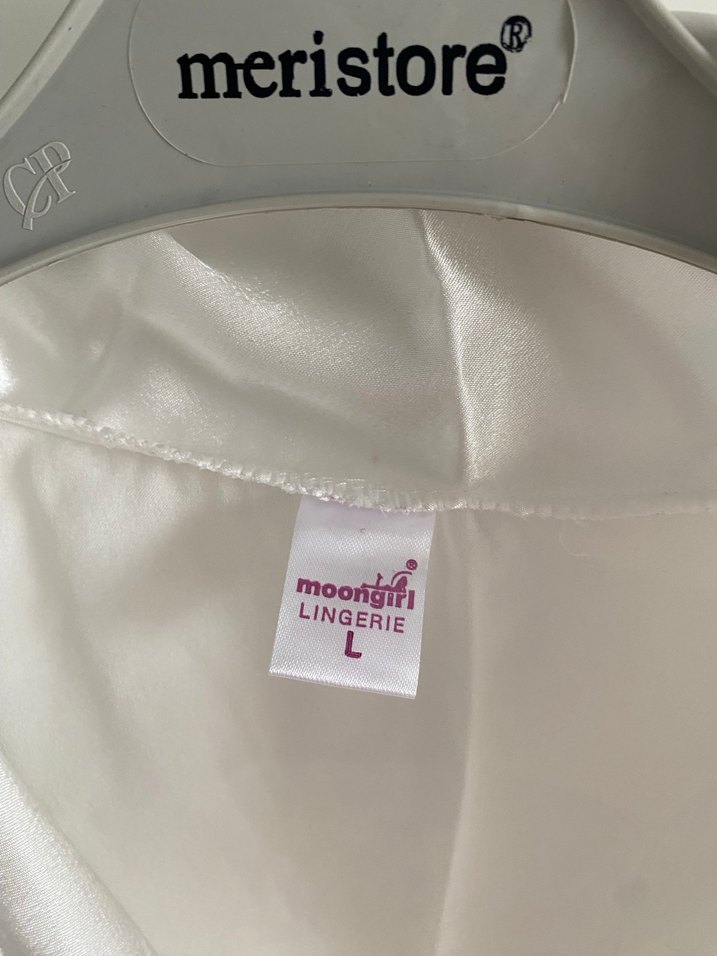 Saten pijama takımı - Görsel 3