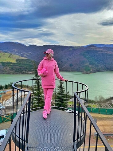 Pembe takım