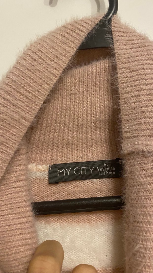 Bej Çizgili Yüksek Yakalı Kadın Triko Kazak - Görsel 2