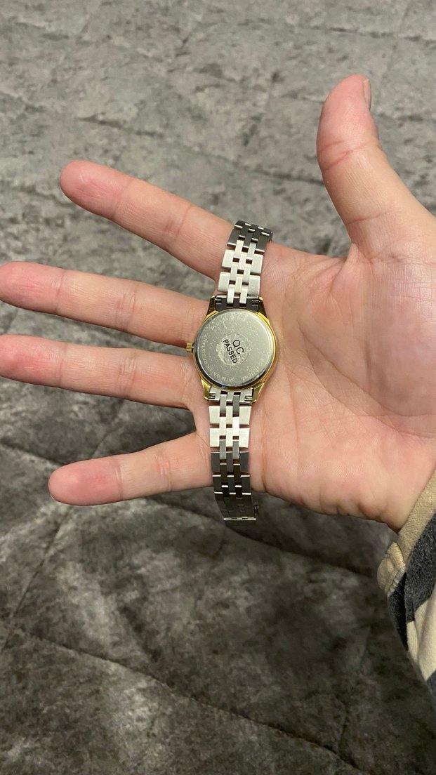 Altın Renkli Klasik Kadın Kol Saati - Görsel 4