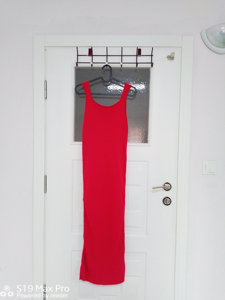 Kolsuz Kırmızı Uzun Triko Elbise - Görsel 4