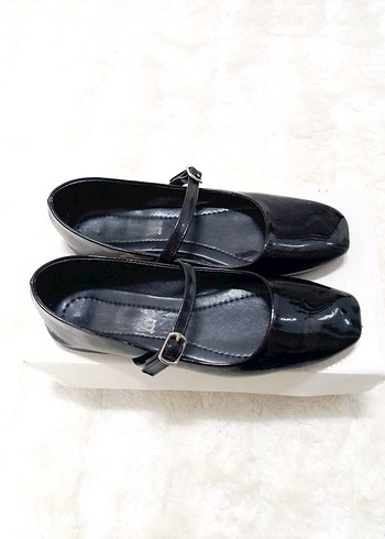 Kadın Siyah Rugan Tokalı Babet Ayakkabı - Görsel 4