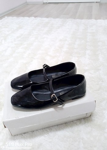 Kadın Siyah Rugan Tokalı Babet Ayakkabı - Görsel 2