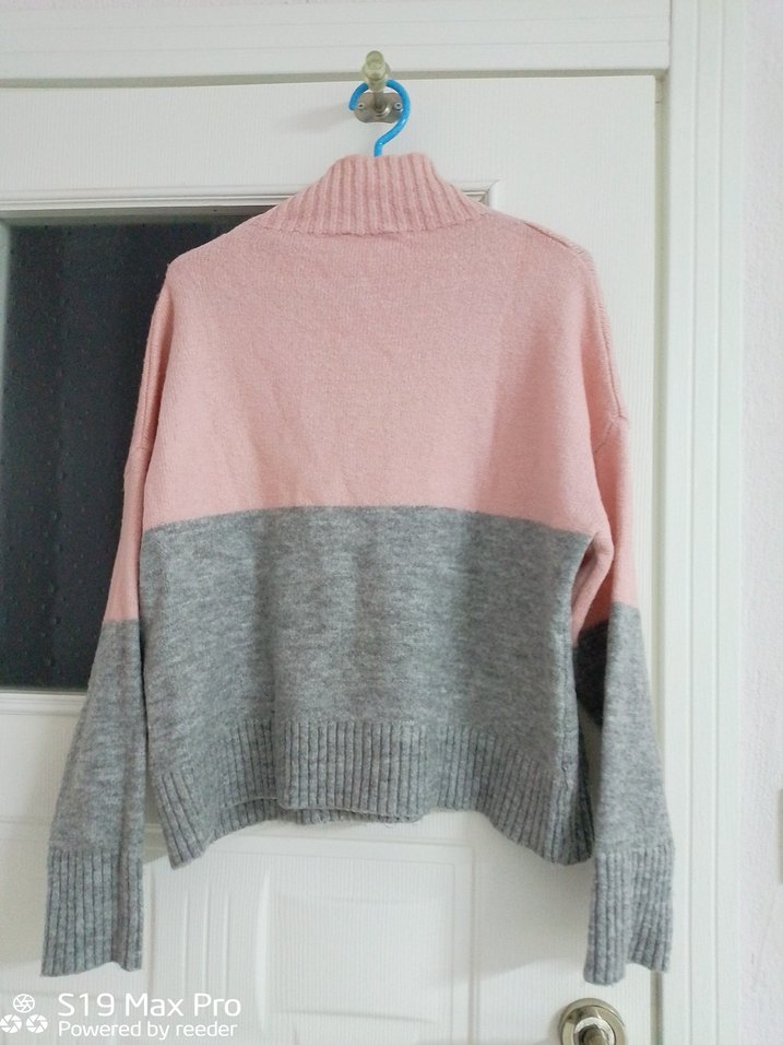 Gri-Pembe Örgü Boğazlı Kadın Kazak - Görsel 3