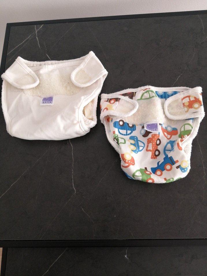 Renkli Desenli ve Beyaz Bebek bezi - Görsel 2