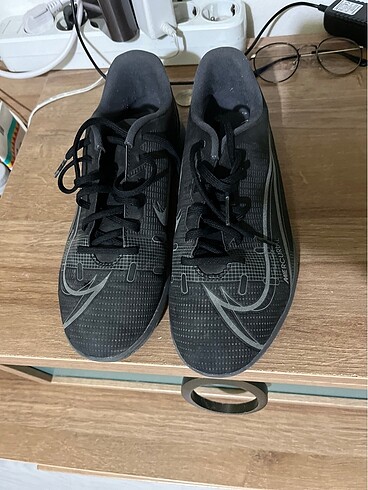 Temiz Nike krampon 38,5 nr