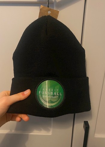 Siyah hologramlı şapka - Görsel 2