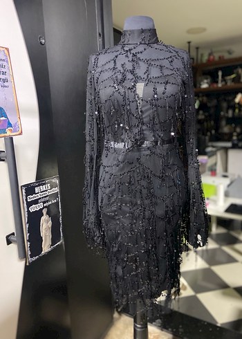 Uzun Siyah Gotik İşlemeli Abiye Elbise - Görsel 7