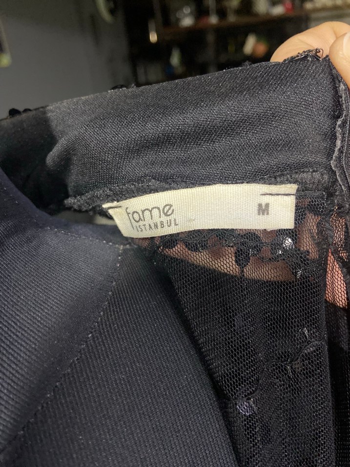 Uzun Siyah Gotik İşlemeli Abiye Elbise - Görsel 5