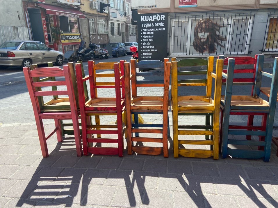 Renkli ahşap Sandalye - Görsel 2