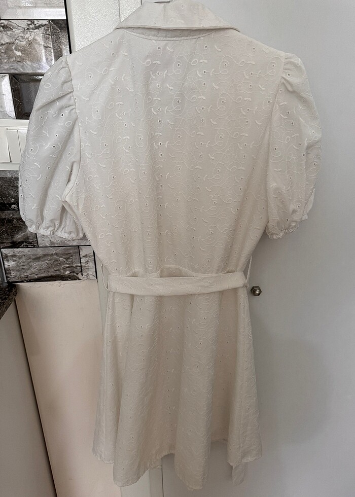 Fistolu Beyaz Gömlek Elbise - Görsel 3