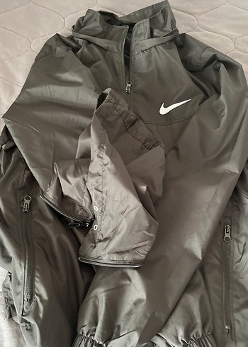 Nike Gri Erkek Kapüşonlu Yağmurluk - Görsel 2