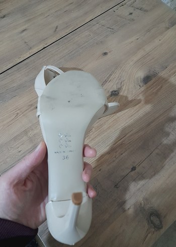 Krem Tokalı Kadın Topuklu  Ayakkabı - Görsel 5