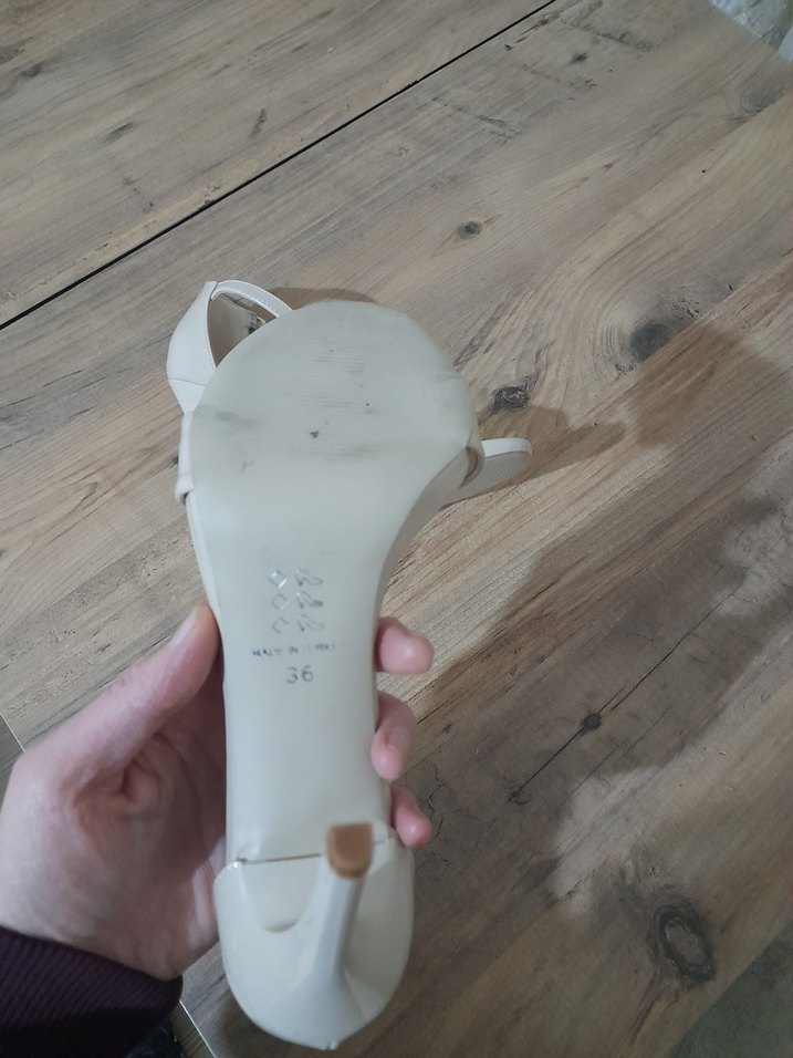 Krem Tokalı Kadın Topuklu  Ayakkabı - Görsel 5