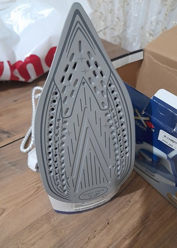 Awox Seramik Tabanlı Buharlı Ütü - Görsel 4