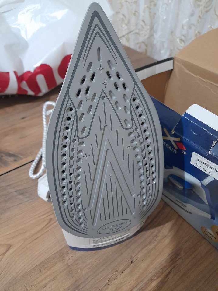 Awox Seramik Tabanlı Buharlı Ütü - Görsel 4