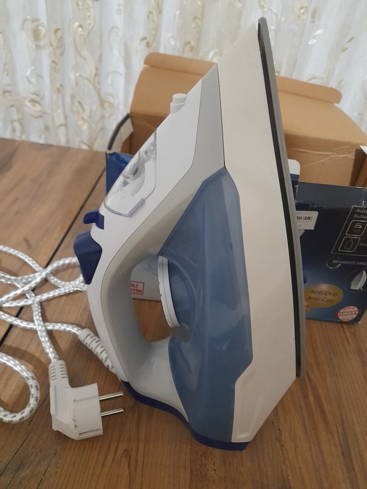 Awox Seramik Tabanlı Buharlı Ütü - Görsel 3